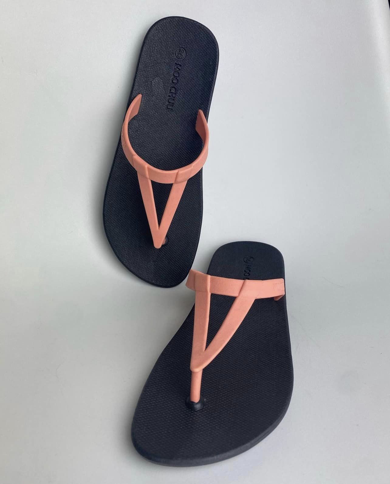 MOO CHUU MC 16 - EIFFEL